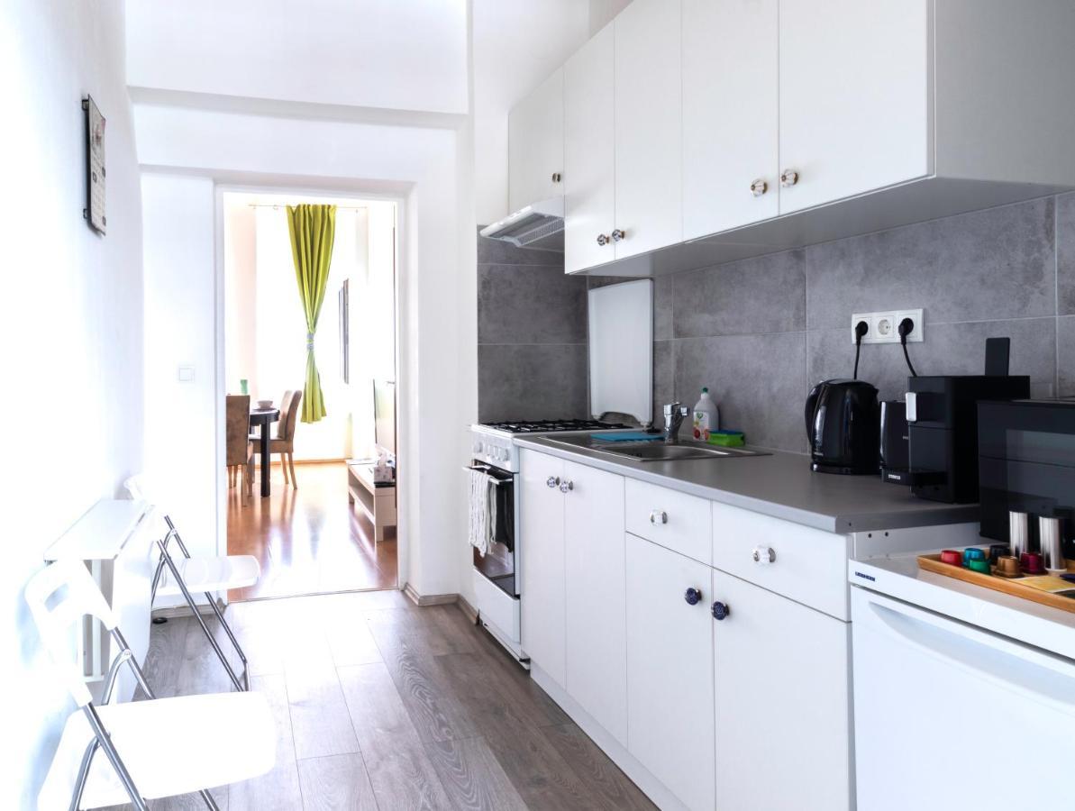 New & Central Marzstrasse City Apartment With Own Exit To The Inner Garden Vienna Exterior photo